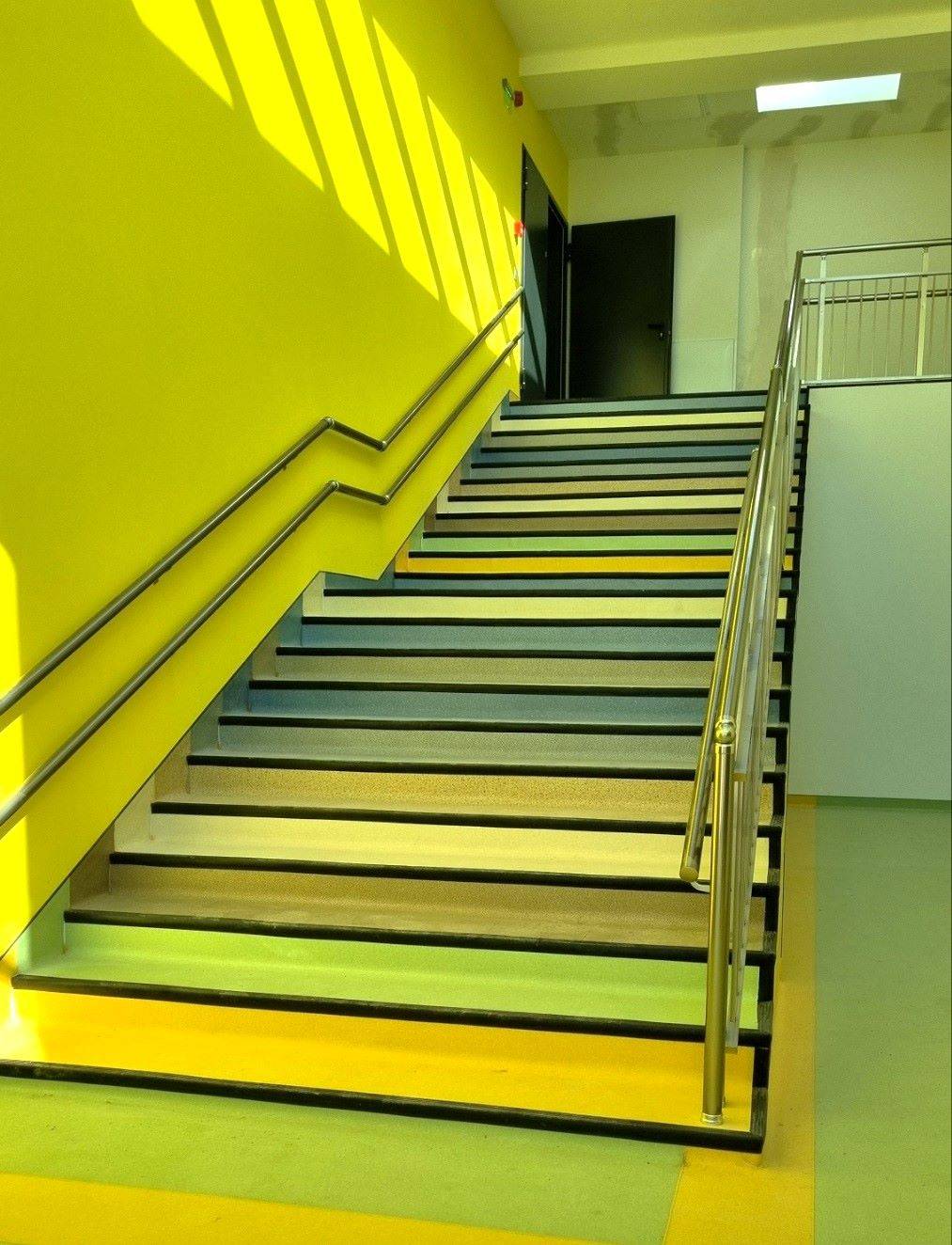  Сградата на новата детска градина в Асеновград е модерна и съвременна, отговаряща на всички европейски условия 